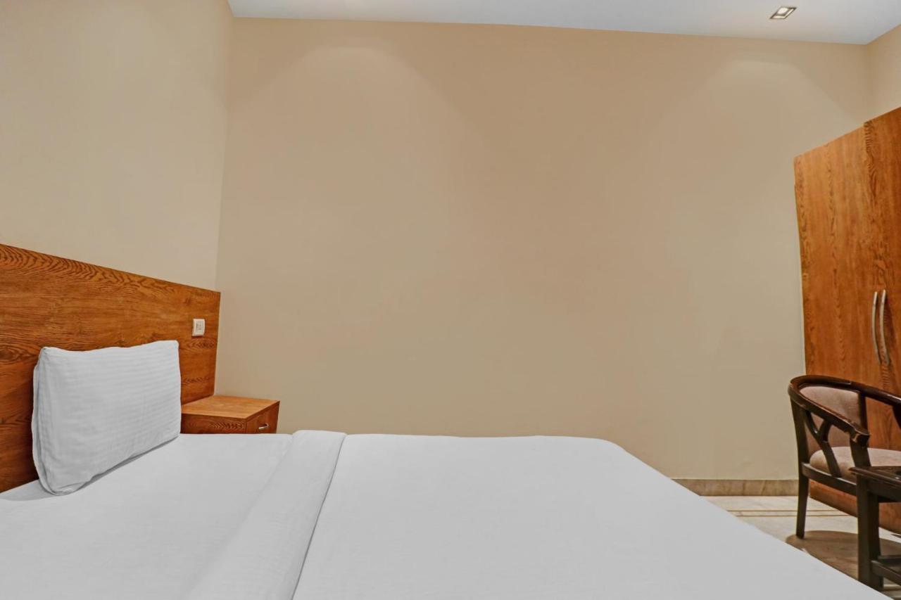 Airport Hotel Goodluck New Delhi Eksteriør bilde