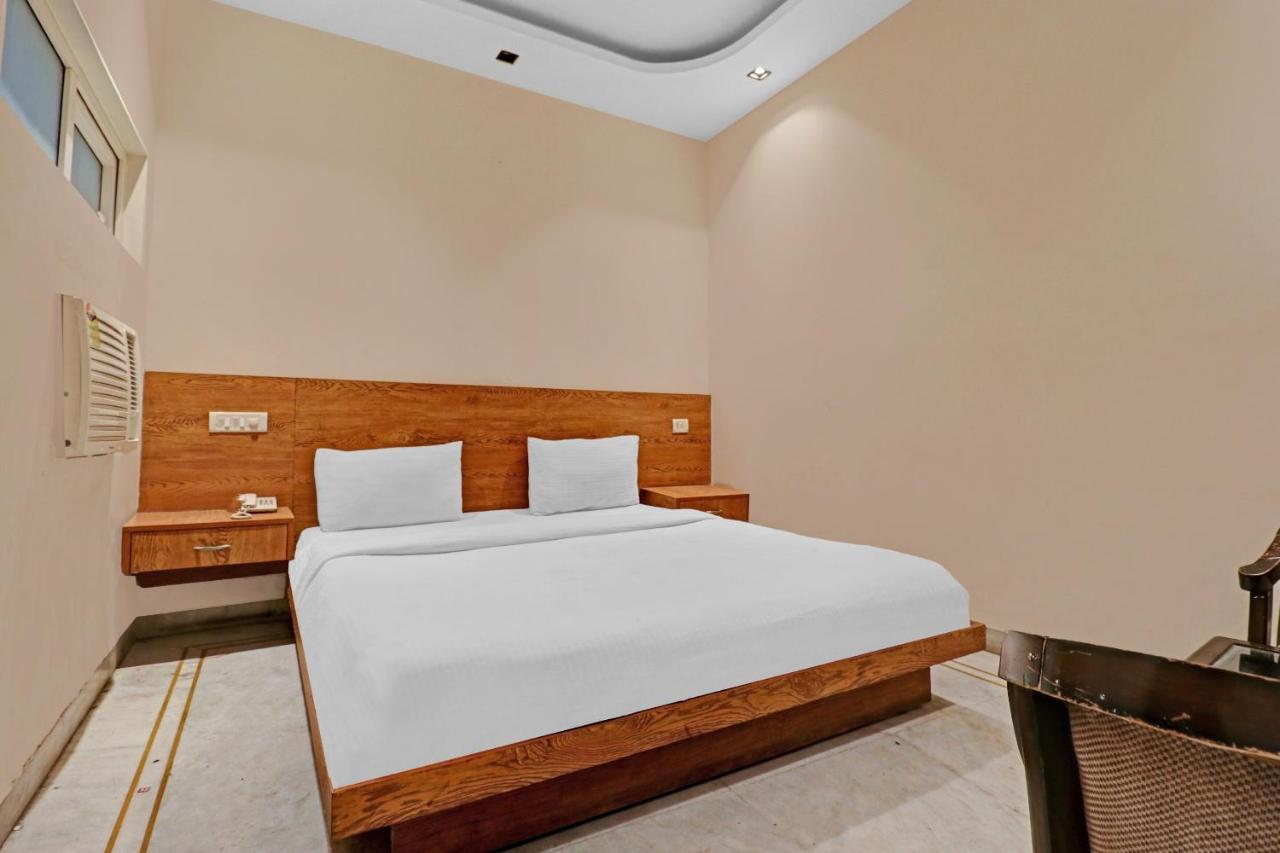 Airport Hotel Goodluck New Delhi Eksteriør bilde