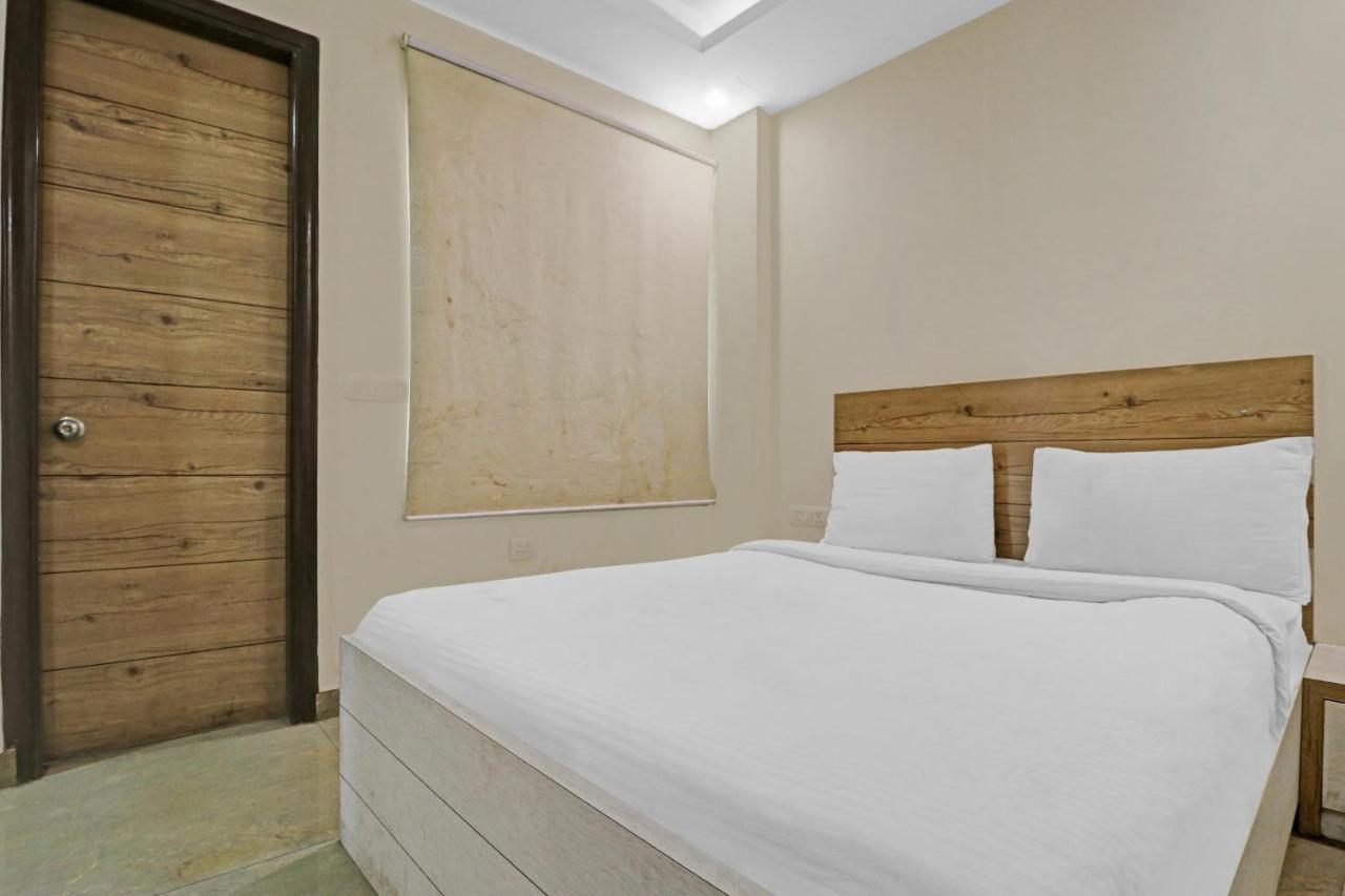 Airport Hotel Goodluck New Delhi Eksteriør bilde