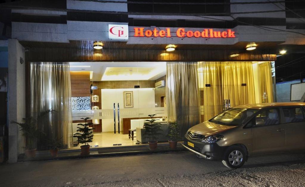 Airport Hotel Goodluck New Delhi Eksteriør bilde